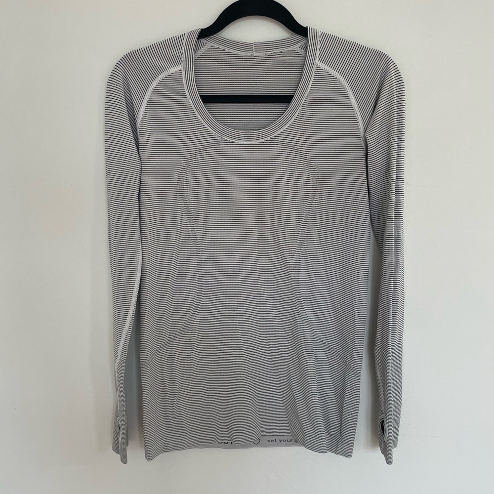 Lululemon White Black Striped Swiftly Tech Long Sleeve 10
